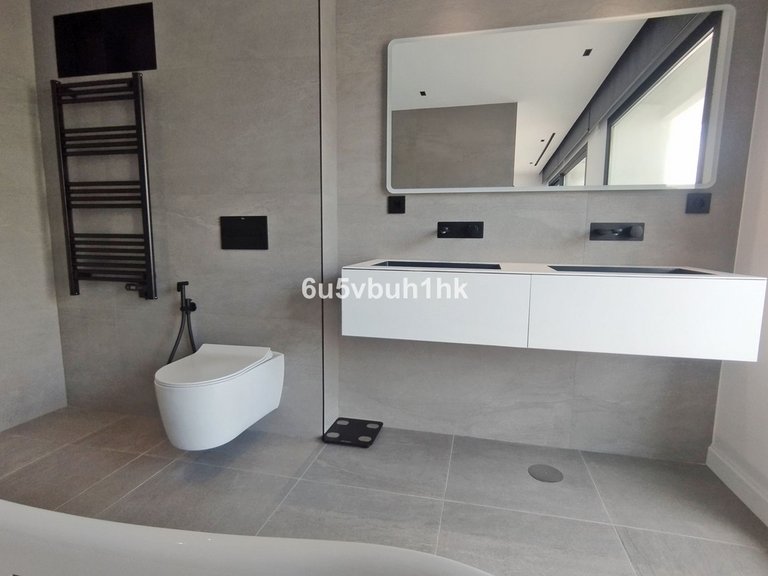 Apartment for Sale in Marbella, Malaga 27