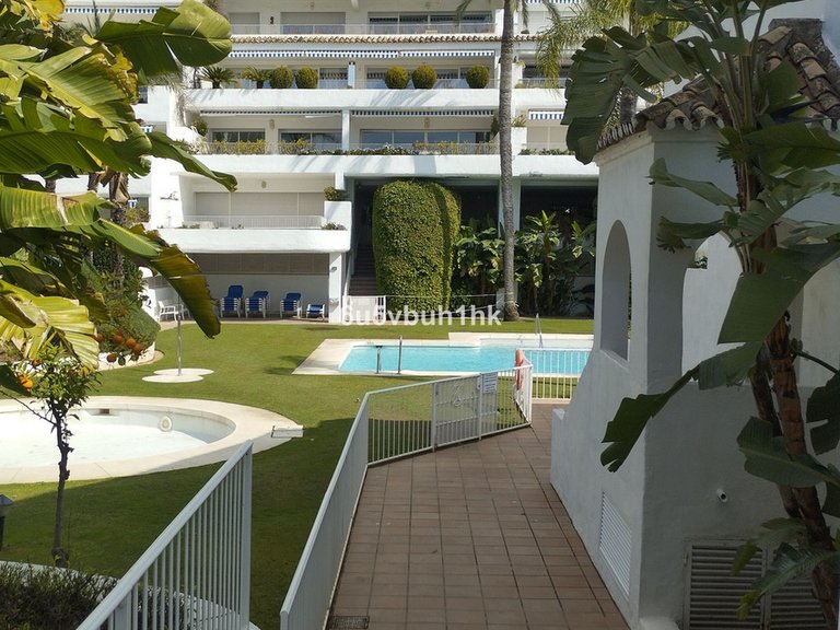 Apartment for Sale in Marbella, Malaga 38