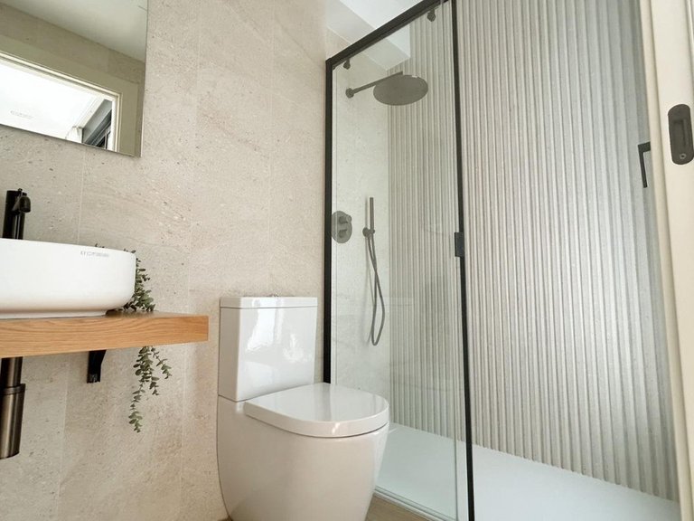 Villa for Sale in Málaga, Malaga 24