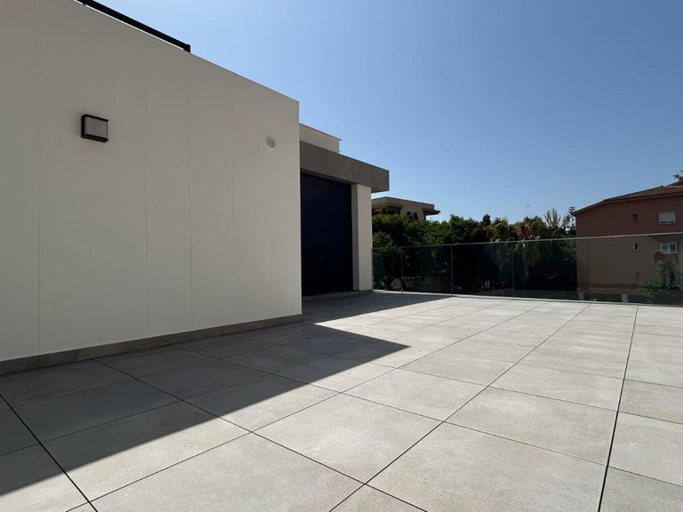 Villa for Sale in Málaga, Malaga 25