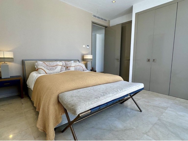 Villa for Sale in Los Flamingos, Malaga 14