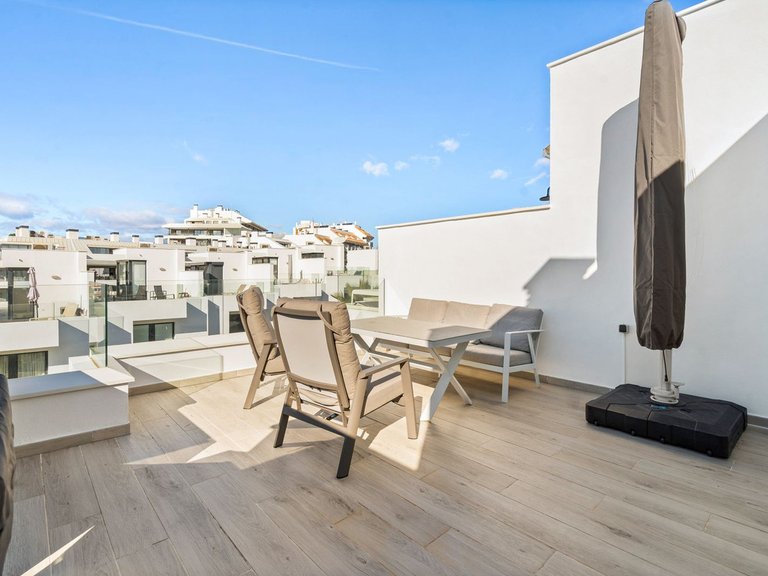 Villa for Sale in Fuengirola, Malaga 25