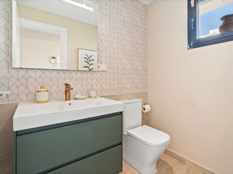 Villa for Sale in Fuengirola, Malaga 28