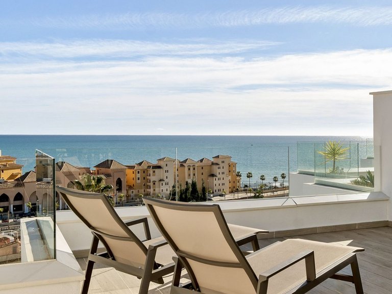 Villa for Sale in Fuengirola, Malaga 3
