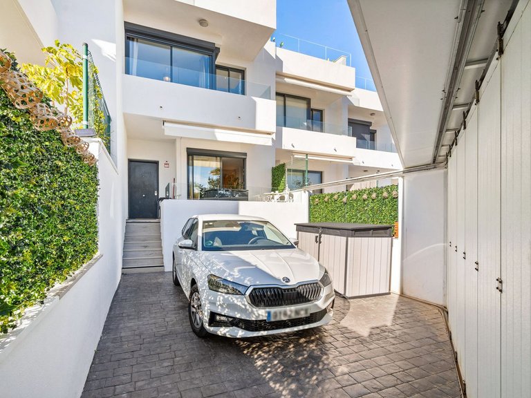 Villa for Sale in Fuengirola, Malaga 32