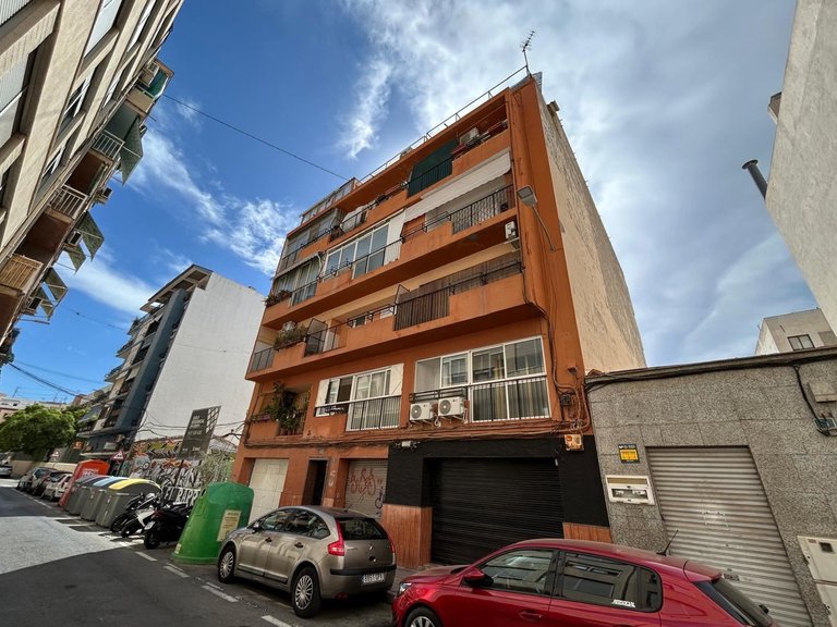Apartment for Sale in Alicante, Alicante 2