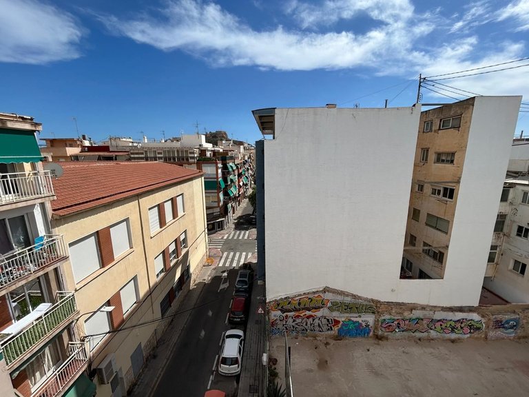 Apartment for Sale in Alicante, Alicante 21