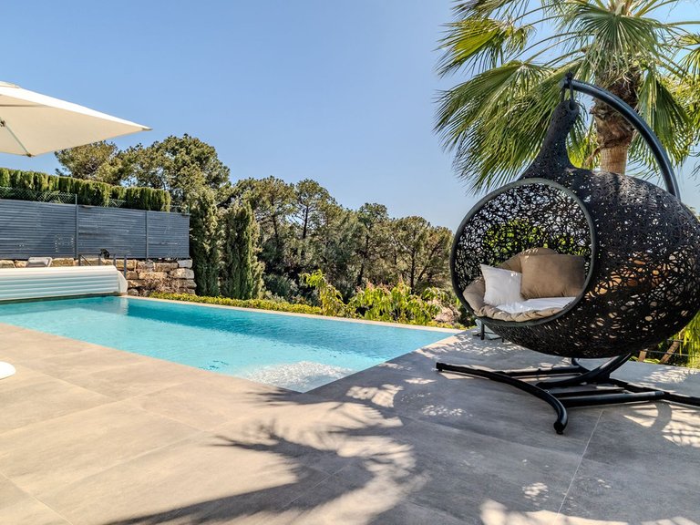 Villa for Sale in Selwo, Malaga 10