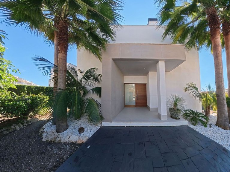 Villa for Sale in Selwo, Malaga 13
