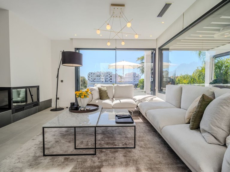 Villa for Sale in Selwo, Malaga 20