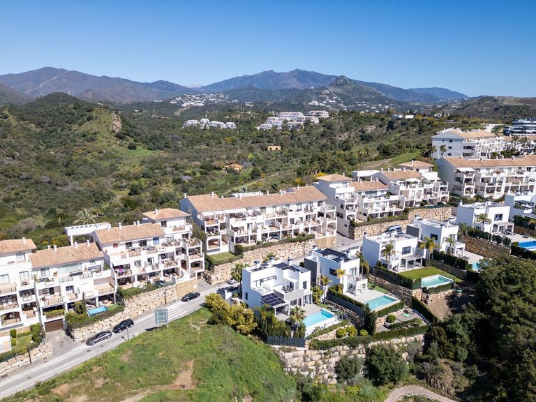 Villa for Sale in Selwo, Malaga 25