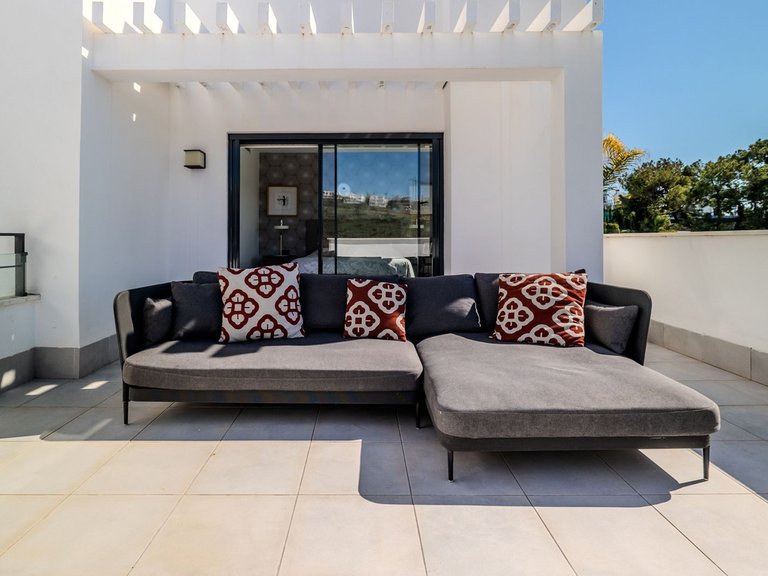 Villa for Sale in Selwo, Malaga 32