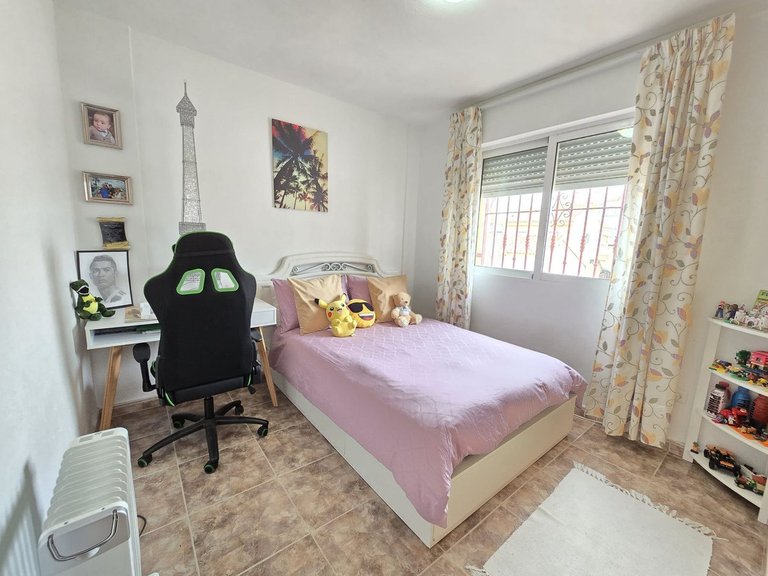 Apartment for Sale in Los Altos, Alicante 17