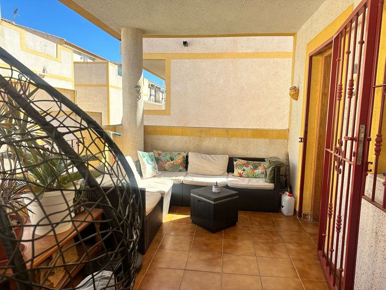 Apartment for Sale in Los Altos, Alicante 2