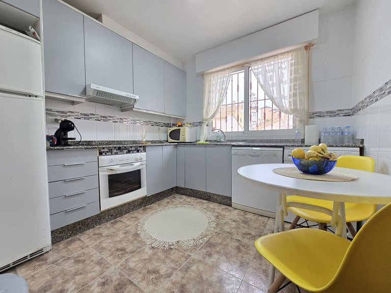 Apartment for Sale in Los Altos, Alicante 9