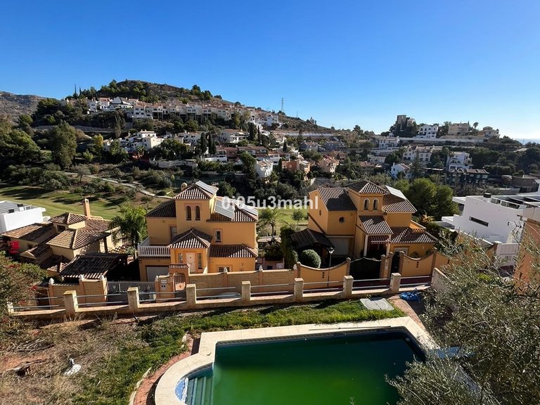 Villa for Sale in El Candado, Malaga 4