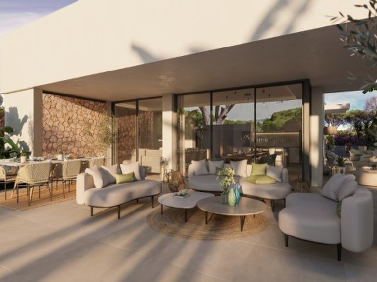 Villa for Sale in Calahonda, Malaga 9