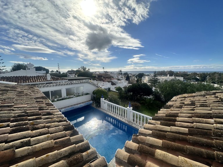 Villa for Sale in Calahonda, Malaga 1