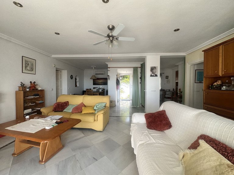 Villa for Sale in Calahonda, Malaga 11