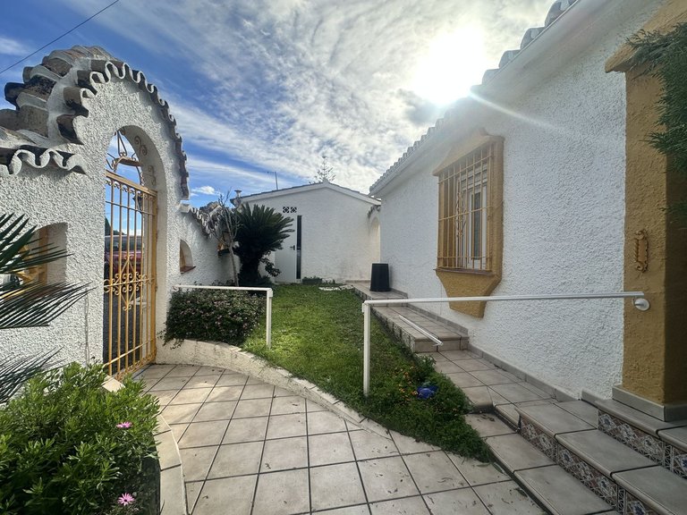 Villa for Sale in Calahonda, Malaga 15