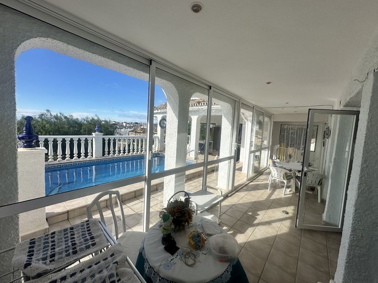 Villa for Sale in Calahonda, Malaga 4