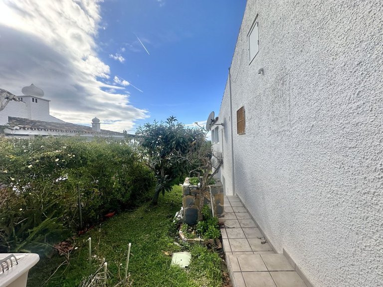 Villa for Sale in Calahonda, Malaga 40