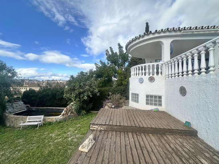 Villa for Sale in Calahonda, Malaga 43