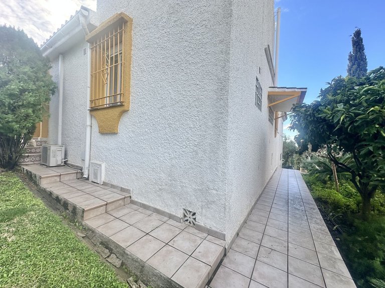 Villa for Sale in Calahonda, Malaga 45