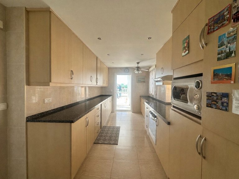 Villa for Sale in Calahonda, Malaga 5