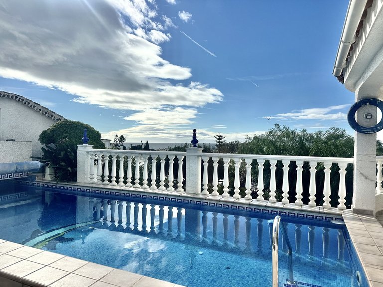 Villa for Sale in Calahonda, Malaga 6