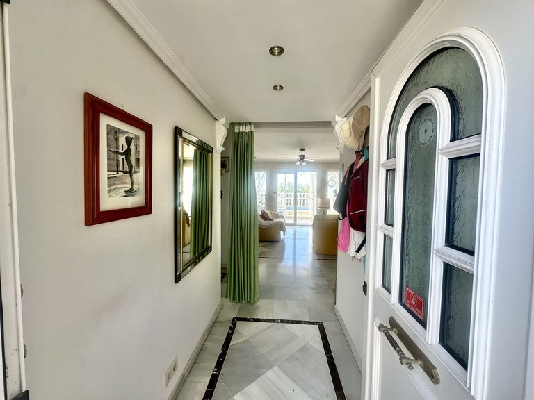 Villa for Sale in Calahonda, Malaga 8