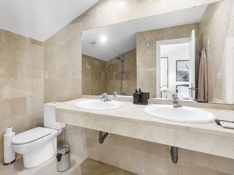 Apartment for Sale in Benalmadena, Malaga 10
