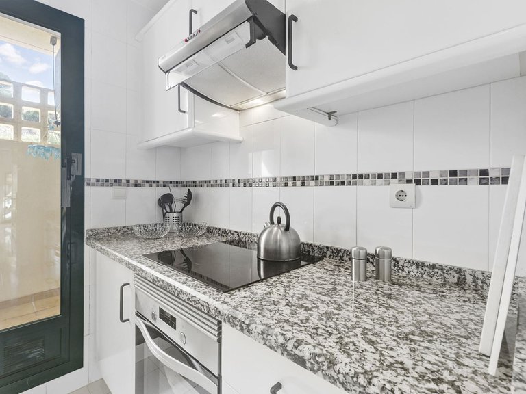 Apartment for Sale in Benalmadena, Malaga 6
