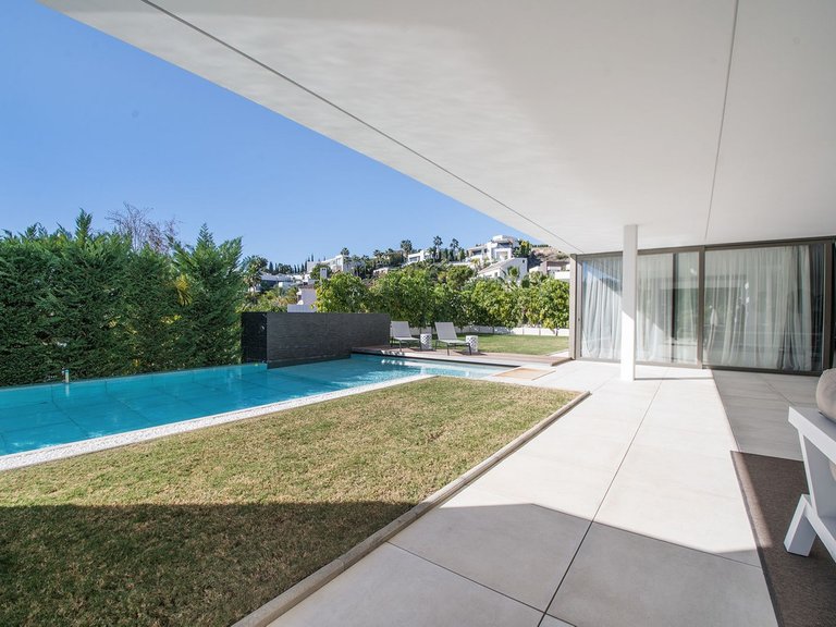 Villa for Sale in Benahavís, Malaga 11