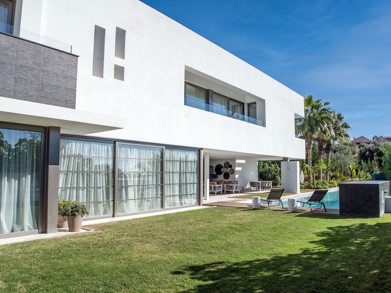 Villa for Sale in Benahavís, Malaga 2