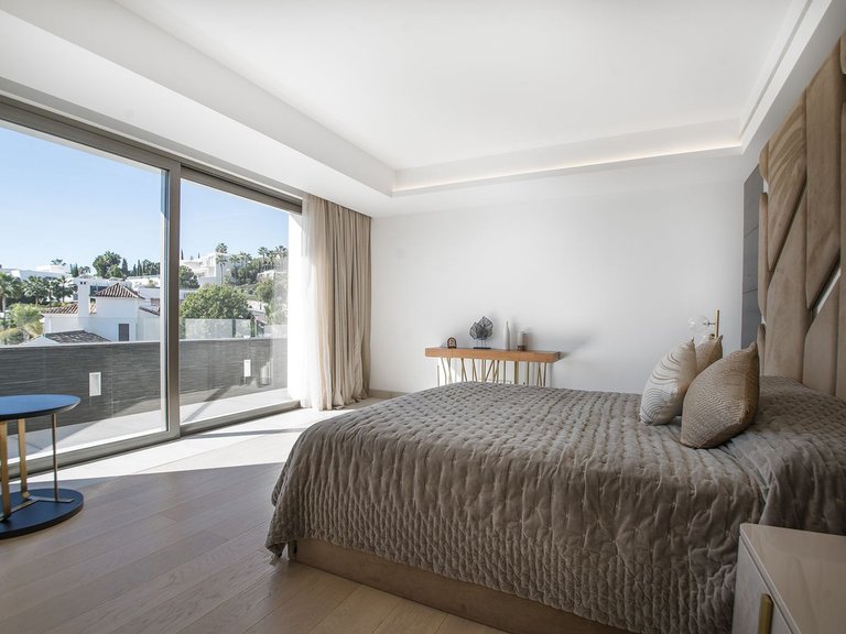 Villa for Sale in Benahavís, Malaga 30