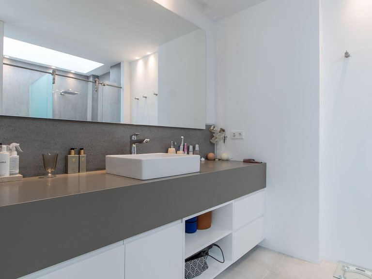 Villa for Sale in Benahavís, Malaga 35