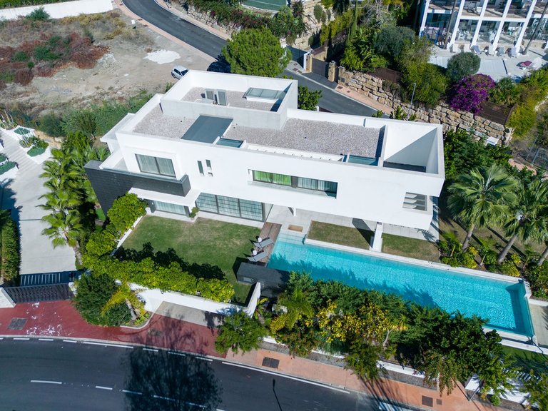 Villa for Sale in Benahavís, Malaga 4