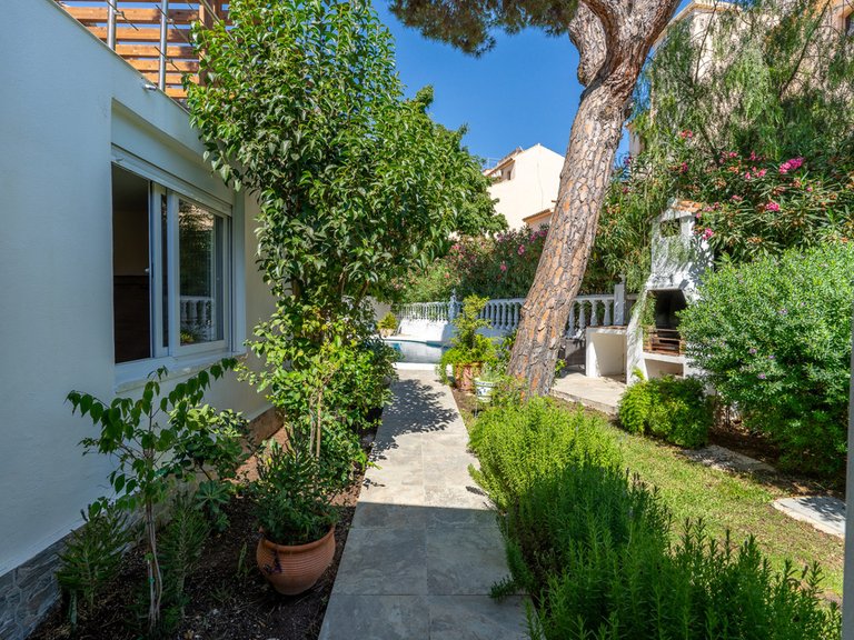 Villa for Sale in Marbesa, Malaga 41