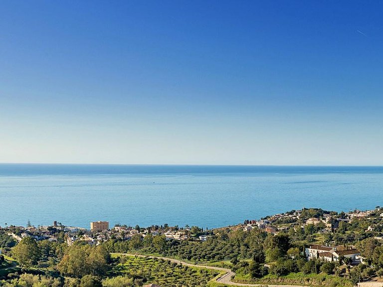 Villa for Sale in Benalmadena, Malaga 6