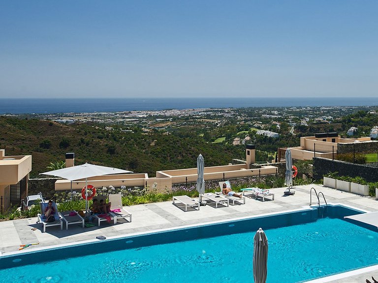 Apartment for Sale in Benahavís, Malaga 1