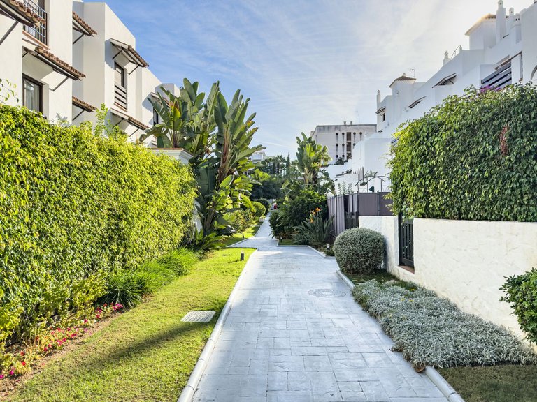 Apartment for Sale in Selwo, Malaga 21