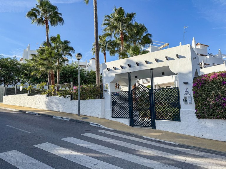 Apartment for Sale in Selwo, Malaga 26