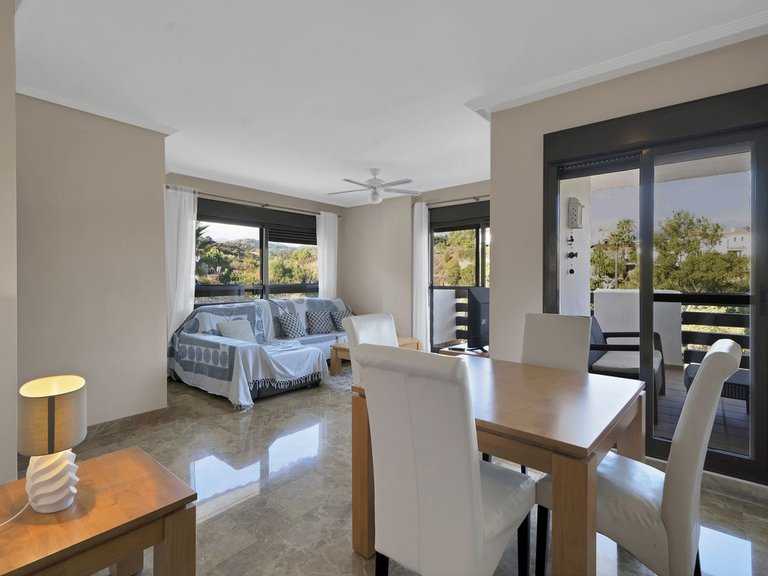 Apartment for Sale in Selwo, Malaga 5