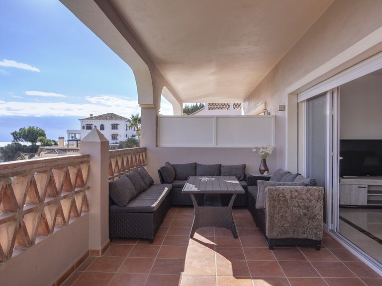 Apartment for Sale in Los Arqueros, Malaga 12