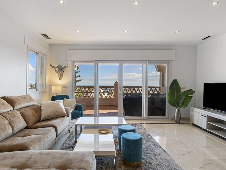 Apartment for Sale in Los Arqueros, Malaga 3