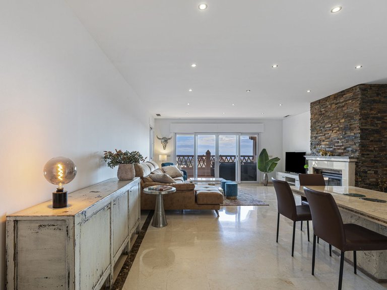 Apartment for Sale in Los Arqueros, Malaga 4