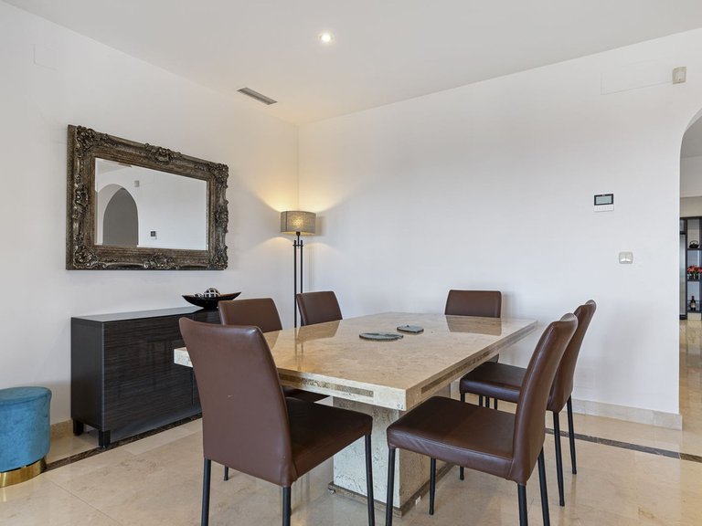 Apartment for Sale in Los Arqueros, Malaga 7