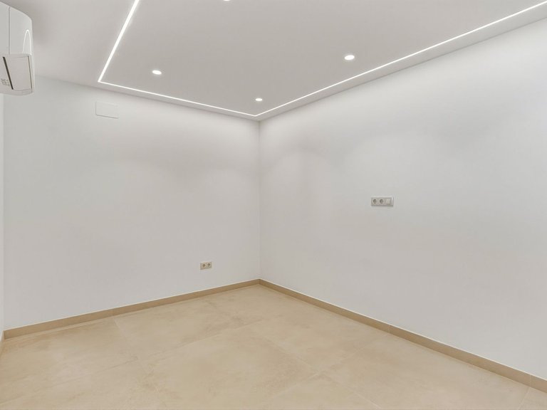 Villa for Sale in Altos De Los Monteros, Malaga 10