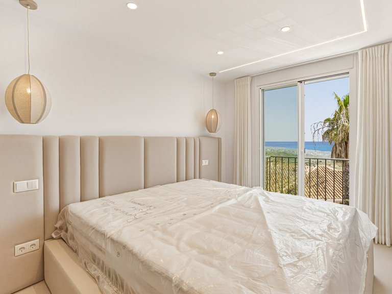 Villa for Sale in Altos De Los Monteros, Malaga 16